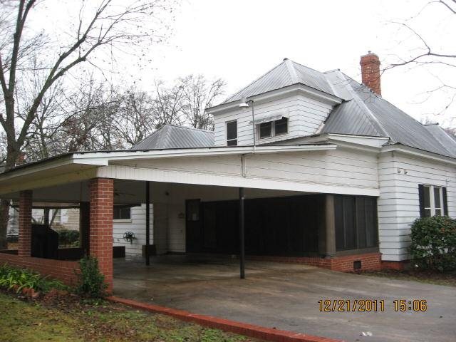 142 Old Elbert Rd, Royston, GA 30662 photo 2