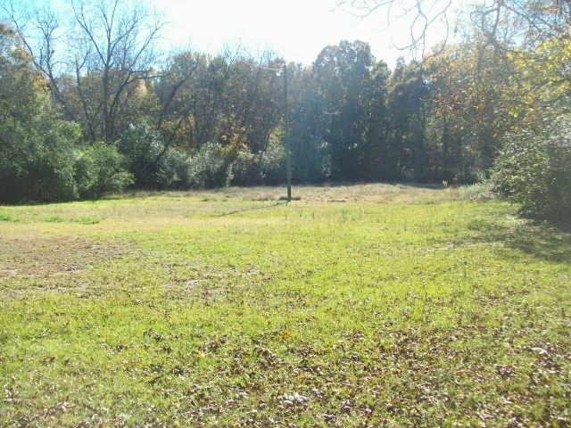 376 Atlanta St, Barnesville, GA 30204 photo 4