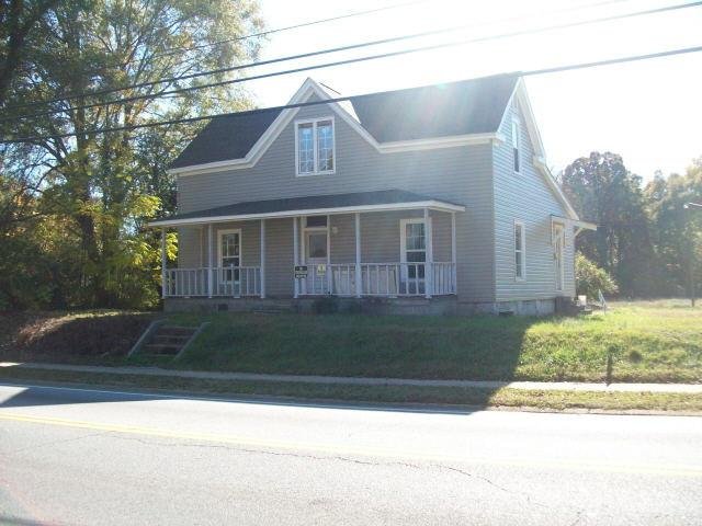 376 Atlanta St, Barnesville, GA 30204 photo 1