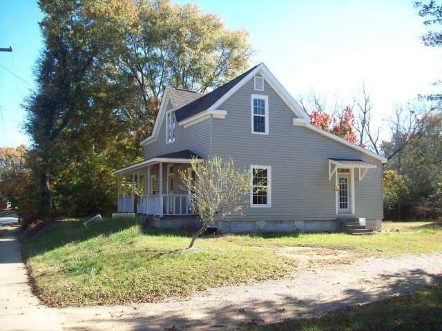 376 Atlanta St, Barnesville, GA 30204 photo 3