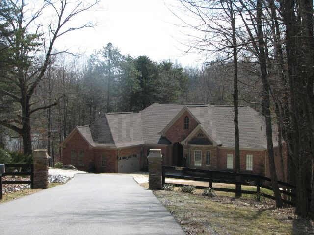 8680 Fields Ln, Gainesville, GA 30506 photo 2
