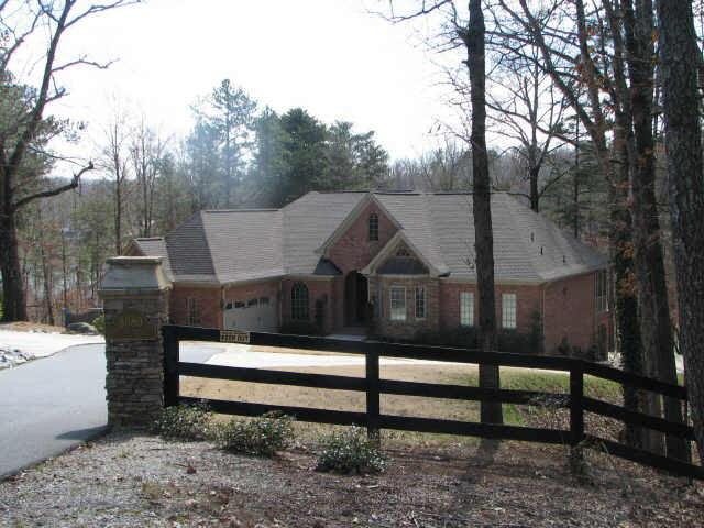 8680 Fields Ln, Gainesville, GA 30506 photo 1