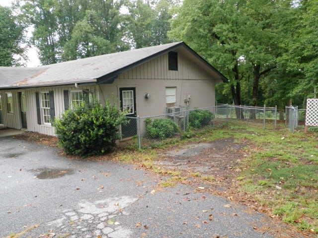 282 Circle Dr, Cornelia, GA 30531 photo 4