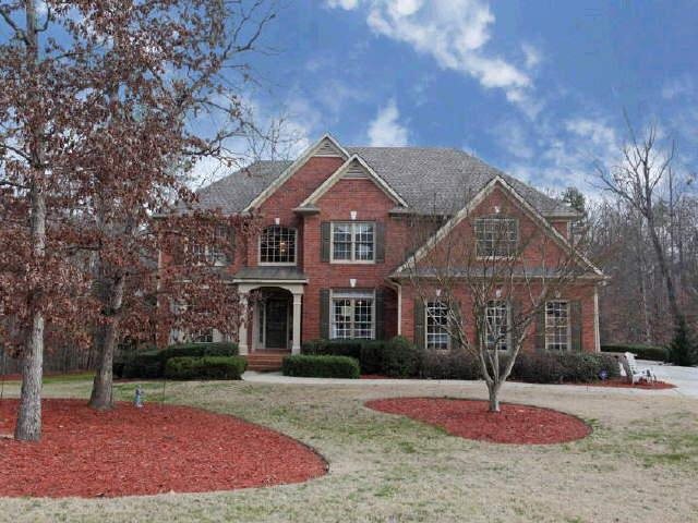 212 Forestview Dr, Suwanee, GA 30024 photo 1