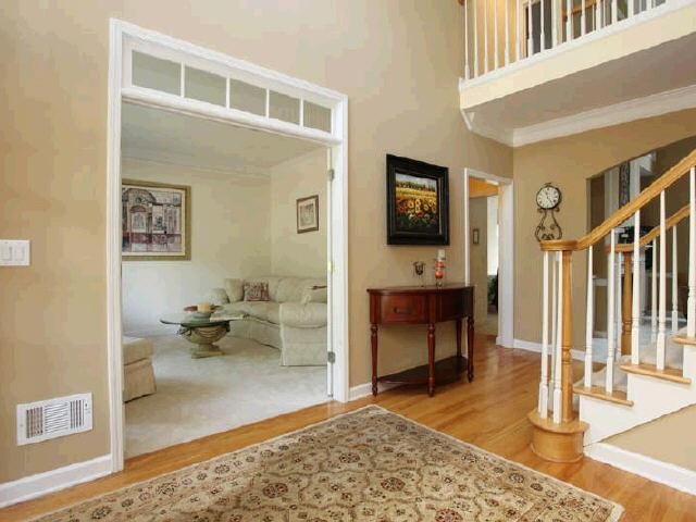 212 Forestview Dr, Suwanee, GA 30024 photo 2