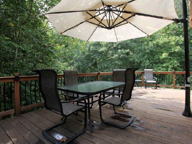 212 Forestview Dr, Suwanee, GA 30024 photo 11