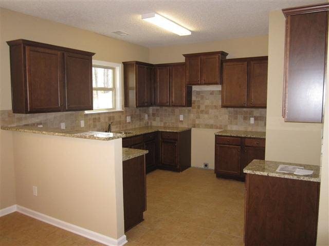 124 Back Cedar Ln, Centerville, GA 31028 photo 2