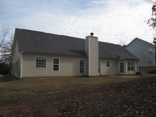 105 Syracuse Ln, Covington, GA 30016 photo 2