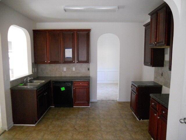 120 Silver Willow Walk, Covington, GA 30016 photo 8