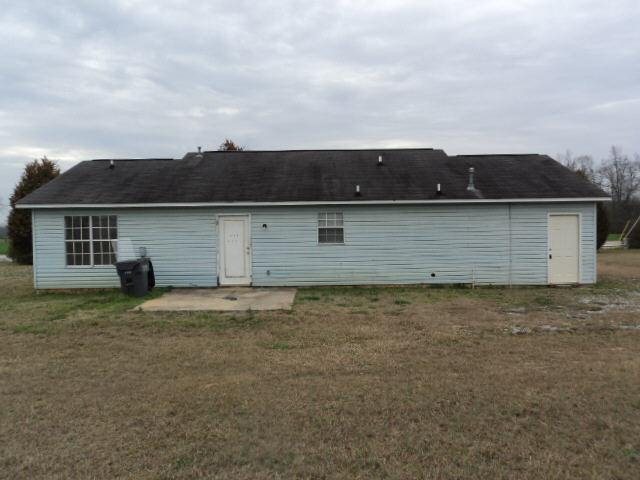 272 Locust St, Milner, GA 30257 photo 2
