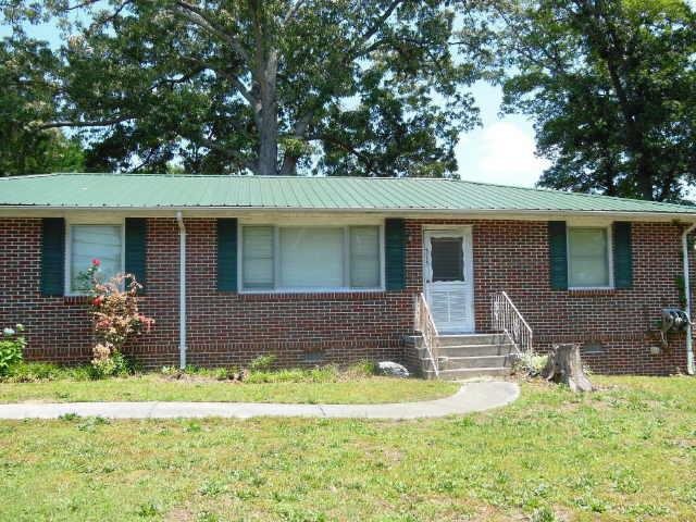 315 Valley Dr, Toccoa, GA 30577 photo 1