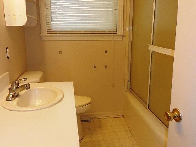 315 Valley Dr, Toccoa, GA 30577 photo 11