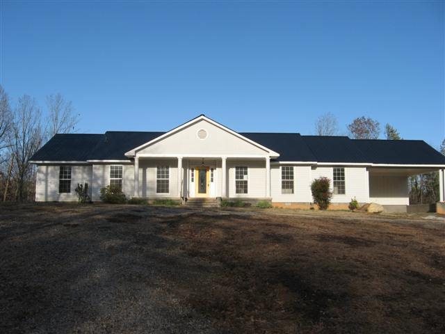 2025 Della Slaton Rd, Comer, GA 30629 photo 1
