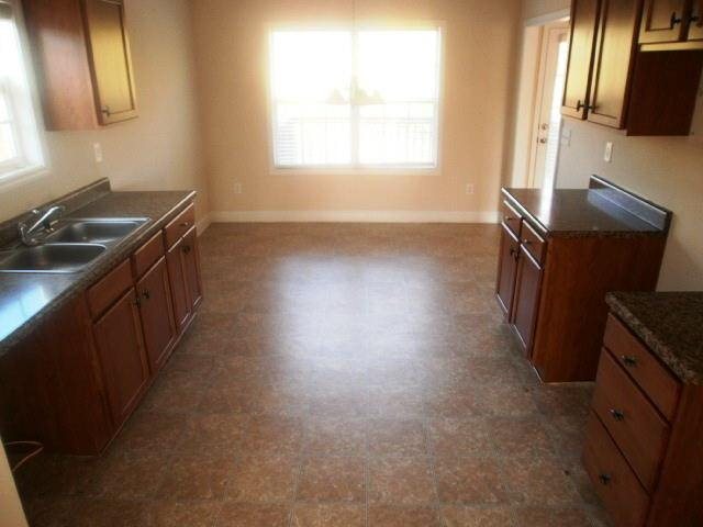 370 Maple Forge Dr, Athens, GA 30606 photo 3