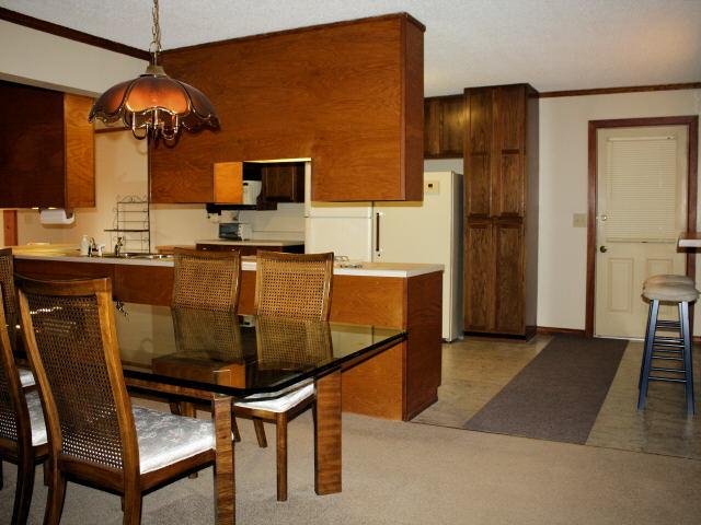 6594 Meadowbrook Ln, Morrow, GA 30260 photo 3