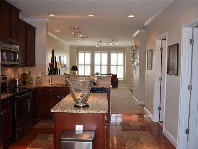 3035 Quantum Ln, Chamblee, GA 30341 photo 2