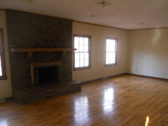 75 Stonewood Dr, Toccoa, GA 30577 photo 4