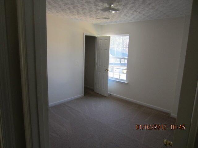 8251 Sterling Ln, Covington, GA 30014 photo 5