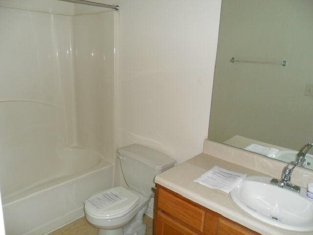 5716 Wind Fall Ln, Lithonia, GA 30058 photo 9