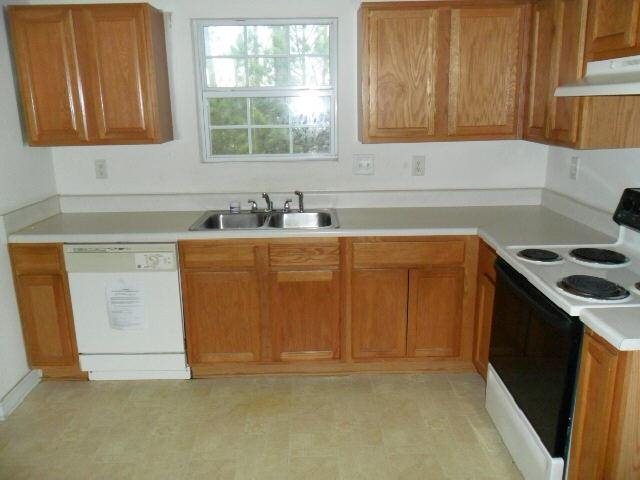 5716 Wind Fall Ln, Lithonia, GA 30058 photo 5