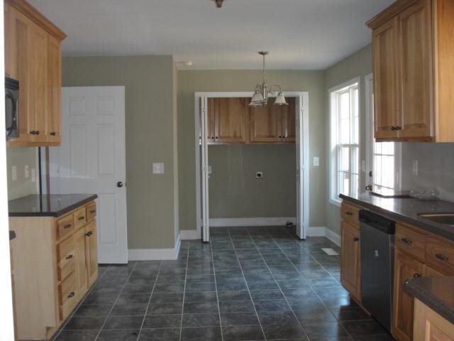 930 Hicks Rd, Toccoa, GA 30577 photo 8