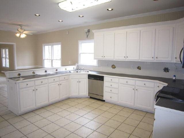 481 River Blf, Hoschton, GA 30548 photo 5