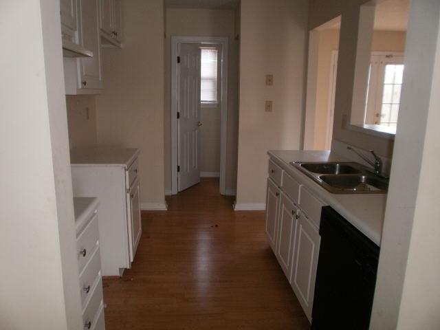 3216 Glen Hollow Dr, Rex, GA 30273 photo 8