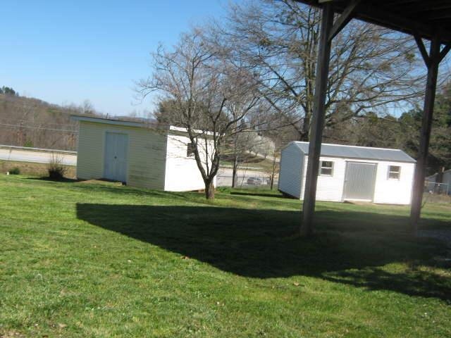 156 Spring St, Baldwin, GA 30511 photo 2