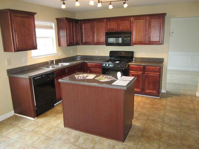 106 Madisyn Dr, Hampton, GA 30228 photo 2