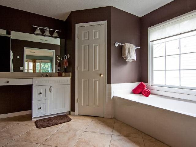 10980 Glenbarr Dr, Duluth, GA 30097 photo 9