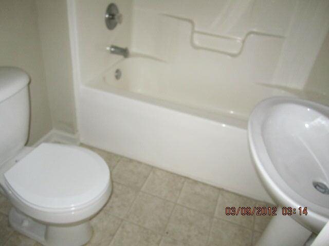 138 Red Oak Dr, Barnesville, GA 30204 photo 14