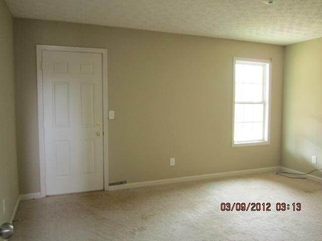 138 Red Oak Dr, Barnesville, GA 30204 photo 13