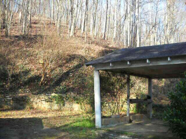 2363 Falls Rd, Toccoa, GA 30577 photo 3