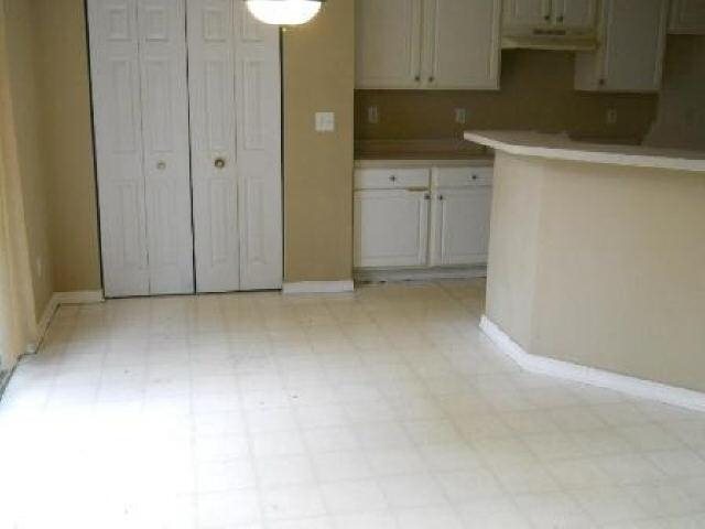 7329 Copperbend Ct, Austell, GA 30168 photo 4