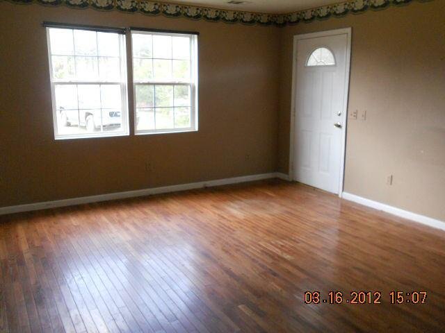 300 Loop Rd, Commerce, GA 30530 photo 9