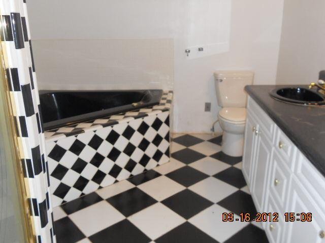 300 Loop Rd, Commerce, GA 30530 photo 12