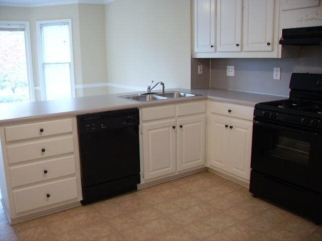 195 Lake Hampton Dr, Hampton, GA 30228 photo 4