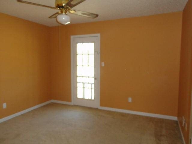 2807 Windcrest Dr, Hampton, GA 30228 photo 6