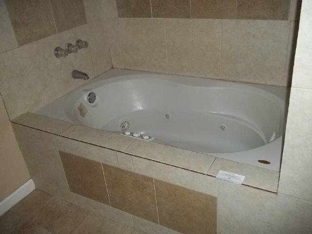 2137 Deville Ln, Gainesville, GA 30507 photo 7