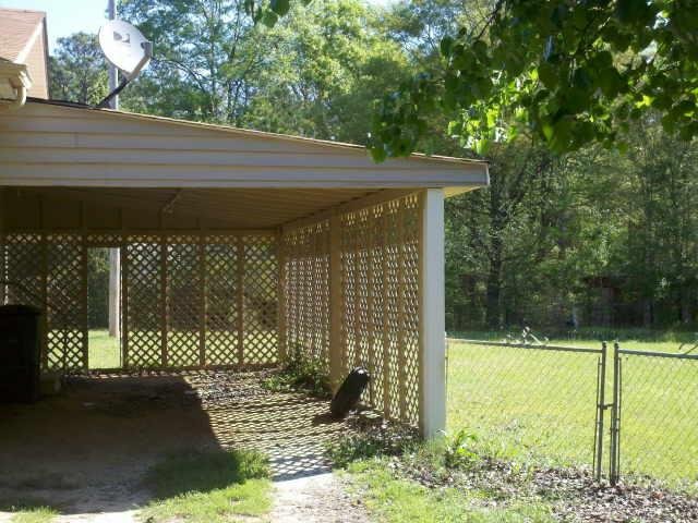124 Edgewood Cir, Barnesville, GA 30204 photo 6