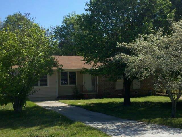 124 Edgewood Cir, Barnesville, GA 30204 photo 2