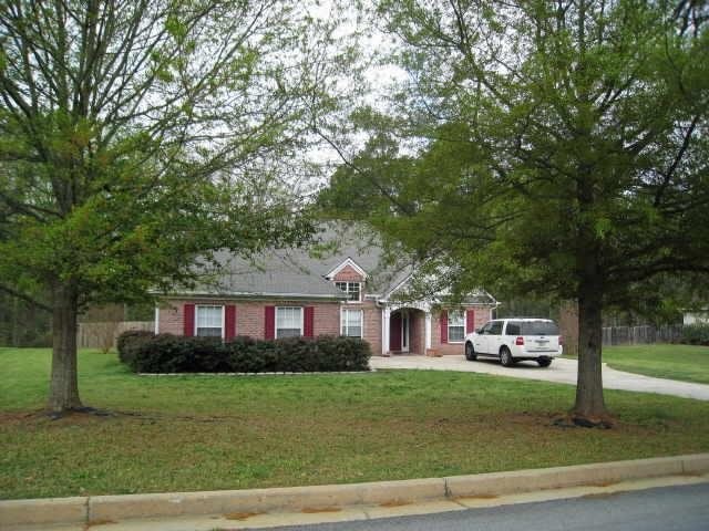 245 Flowers Dr, Covington, GA 30016 photo 1