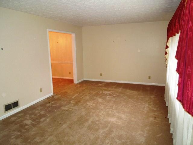 2264 Old Concord Dr, Conyers, GA 30013 photo 3