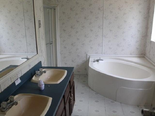3381 Lee Dr, Buford, GA 30518 photo 9