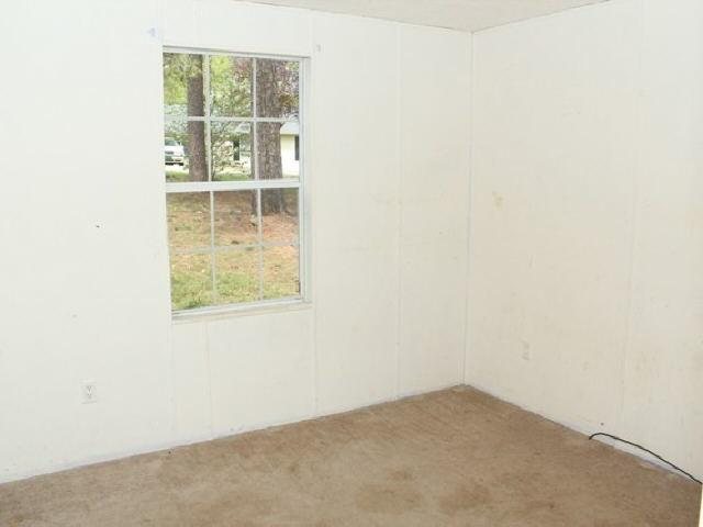 3381 Lee Dr, Buford, GA 30518 photo 6