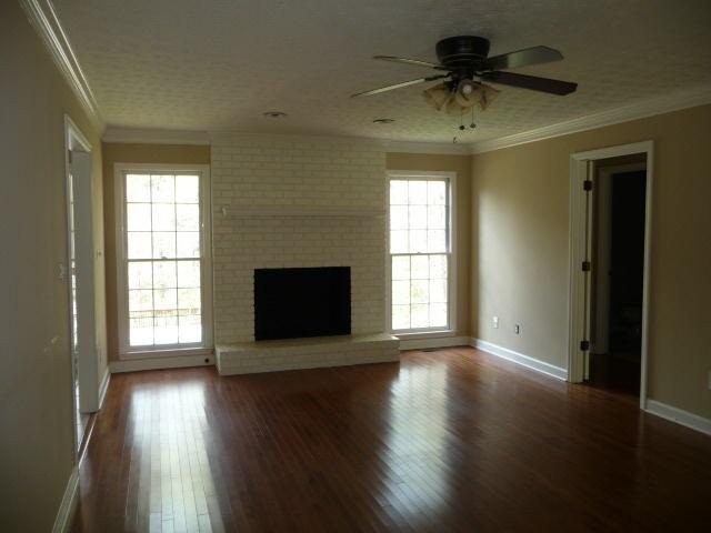 201 Mckinley Cir, Lagrange, GA 30240 photo 4