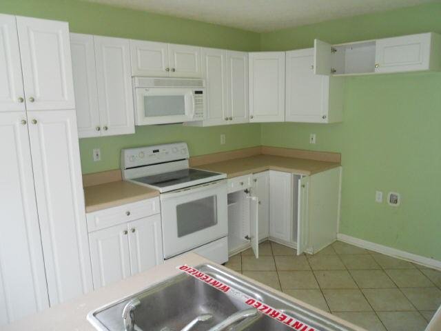 123 Oakmont Dr, Lagrange, GA 30240 photo 2