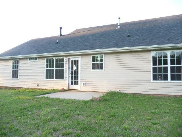 411 Baldwin Park Dr, Lagrange, GA 30241 photo 2