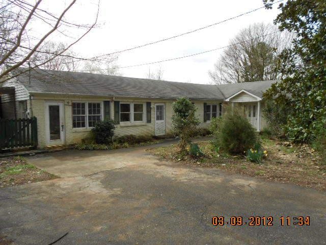 928 Thacker Rd, Clarkesville, GA 30523 photo 1