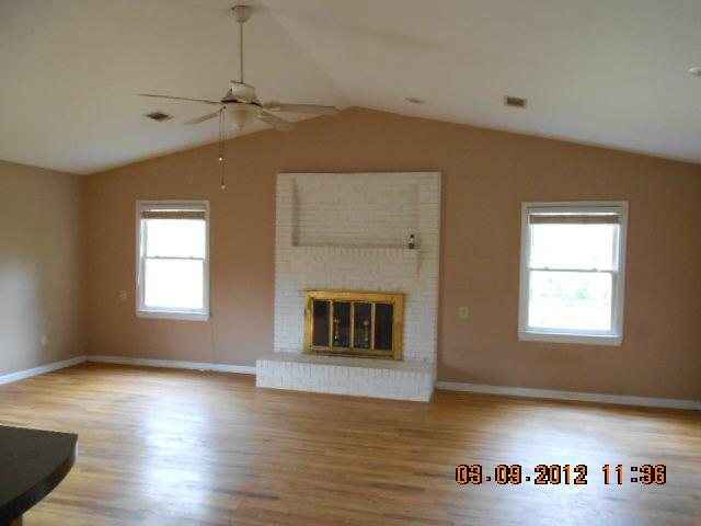 928 Thacker Rd, Clarkesville, GA 30523 photo 2